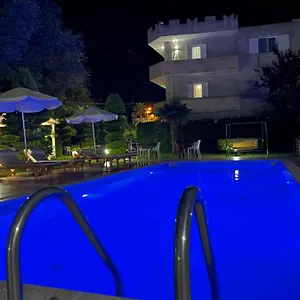 4* Aparthotel Florika